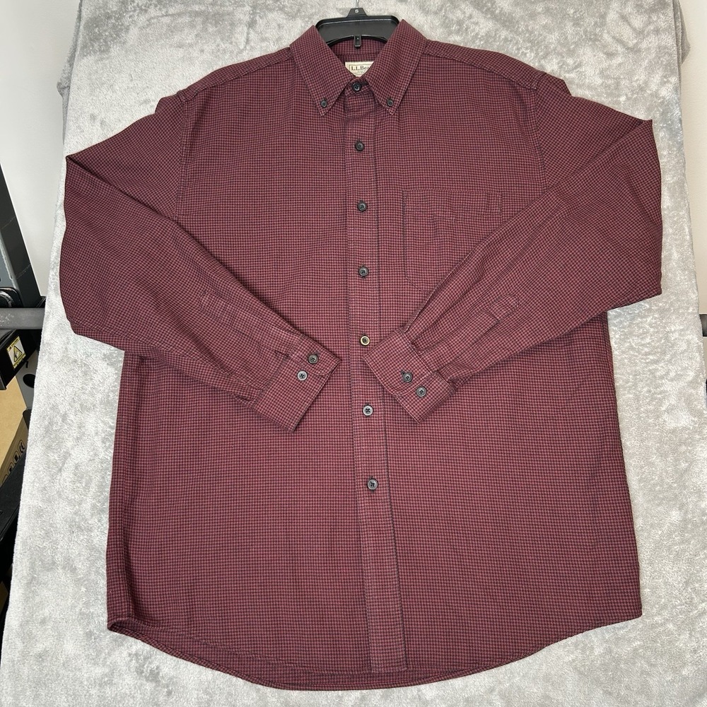 LL Bean 100% Cotton Flannel Shirt Men's M Burgundy Traditional Fit Houndstooth